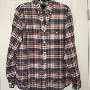 Men’s J.Crew plaid button down shirt. Size medium, slim fit. Gently used.